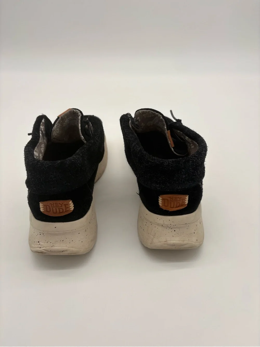 Hey Dude Platforms